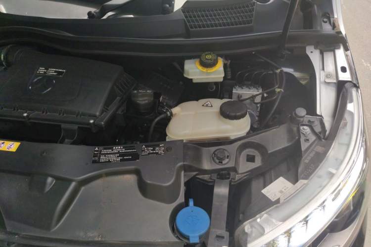 Used Mercedes-Benz V-Class 2018 V 260 L Prestige Extended Version China V Engine Bay Left