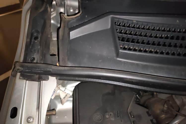 Used Mercedes-Benz V-Class 2018 V 260 L Prestige Extended Version China VI Engine Bay Right