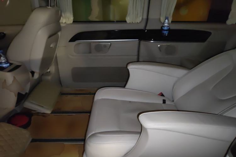 Used Mercedes-Benz V-Class 2018 V 260 L Prestige Extended Version China VI Left Rear Seat