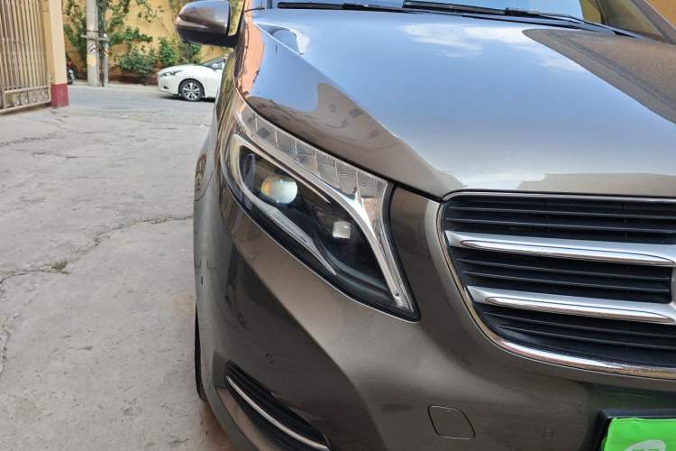 Used Mercedes-Benz V-Class 2018 V 260 L Prestige Extended Version China V Right Front Headlight