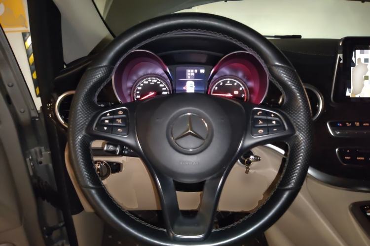 Used Mercedes-Benz V-Class 2018 V 260 L Prestige Extended Version China VI Steering Wheel