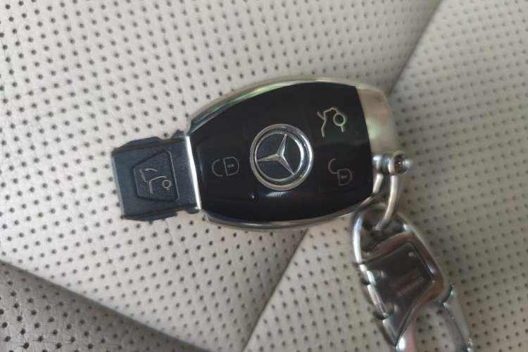 Used Mercedes-Benz V-Class 2018 V 260 L Prestige Extended Version China V Vehicle Key