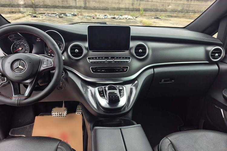 Used Mercedes-Benz V-Class 2018 V 260 AMG Sport Edition China VI Audio And AC Panel