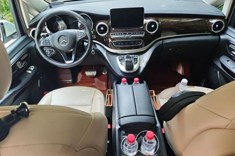 Used Mercedes-Benz V-Class 2018 V 260 L Prestige Extended Version China V Center Console