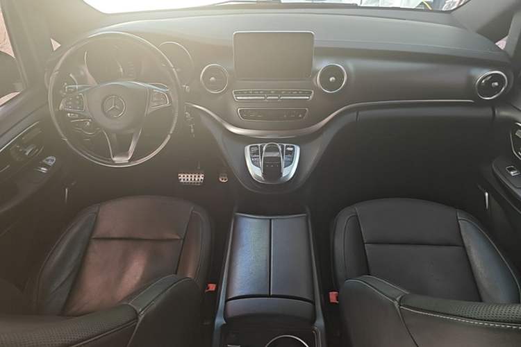Used Mercedes-Benz V-Class 2018 V 260 Prestige Edition China V Center Console