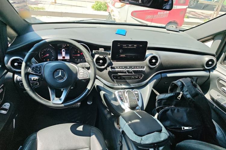 Used Mercedes-Benz V-Class 2018 V 260 AMG Sport Edition China VI Center Console