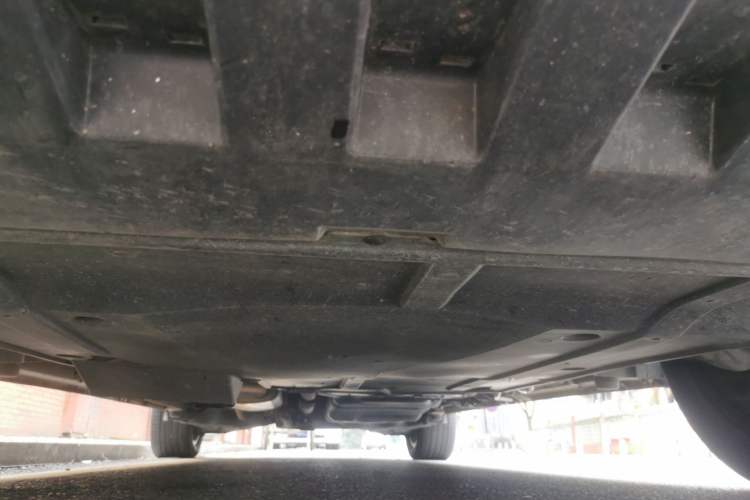 Used Mercedes-Benz V-Class 2018 V 260 Avantgarde Edition China VI Chassis Front
