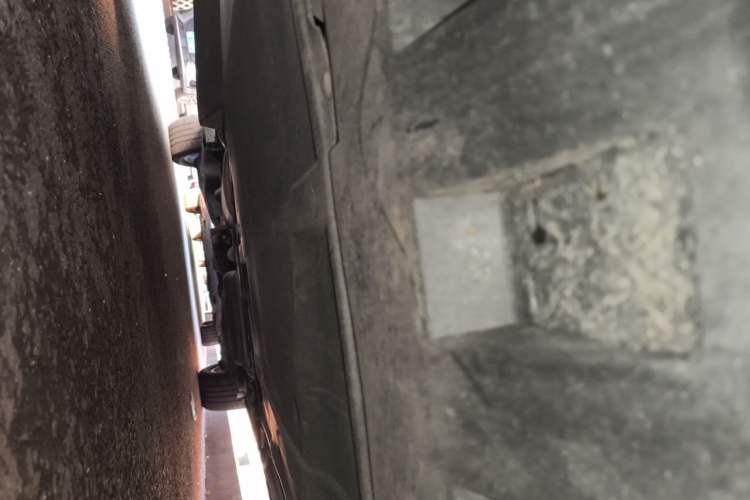Used Mercedes-Benz V-Class 2018 V 260 Avantgarde Edition China VI Chassis Front