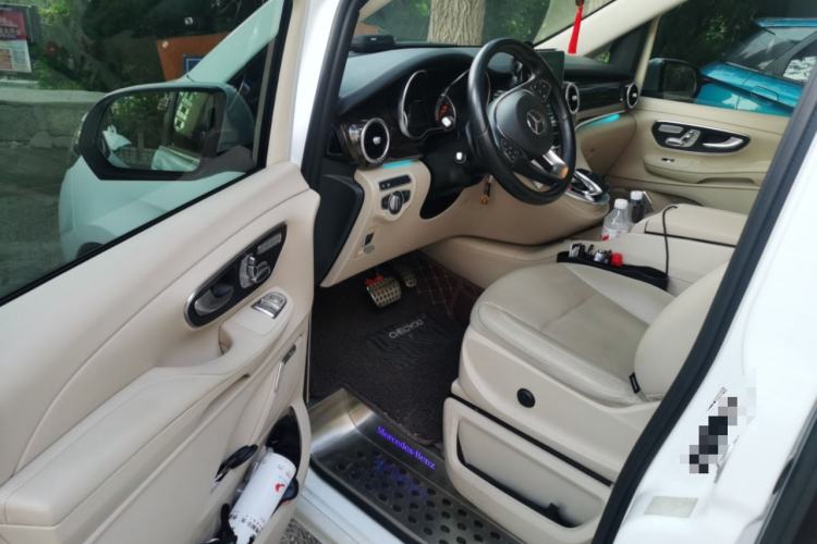 Used Mercedes-Benz V-Class 2018 V 260 L Prestige Extended Version China VI Driver Seat