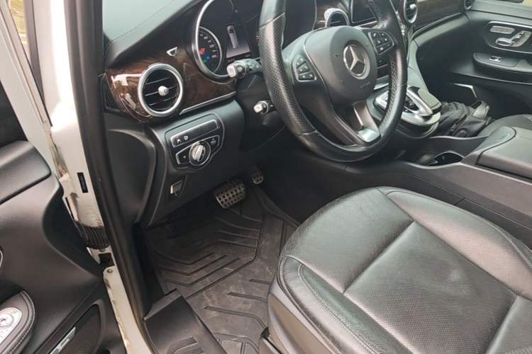 Used Mercedes-Benz V-Class 2018 V 260 Prestige Edition China V Driver Seat