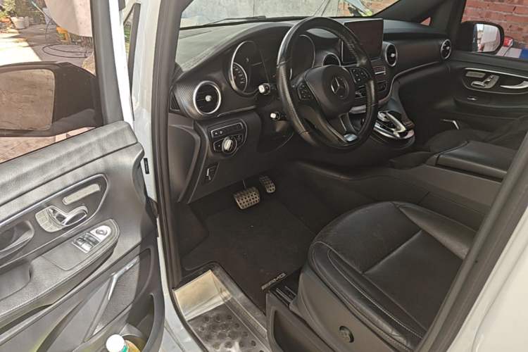 Used Mercedes-Benz V-Class 2018 V 260 Prestige Edition China V Driver Seat