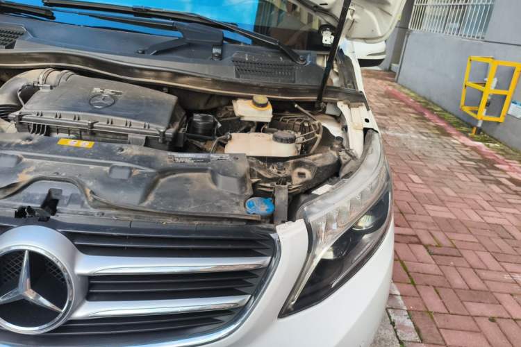 Used Mercedes-Benz V-Class 2018 V 260 Avantgarde Edition China VI Engine Bay Left