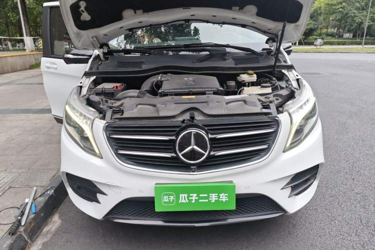 Used Mercedes-Benz V-Class 2018 V 260 AMG Sport Edition China V Emission Standard Engine Bay