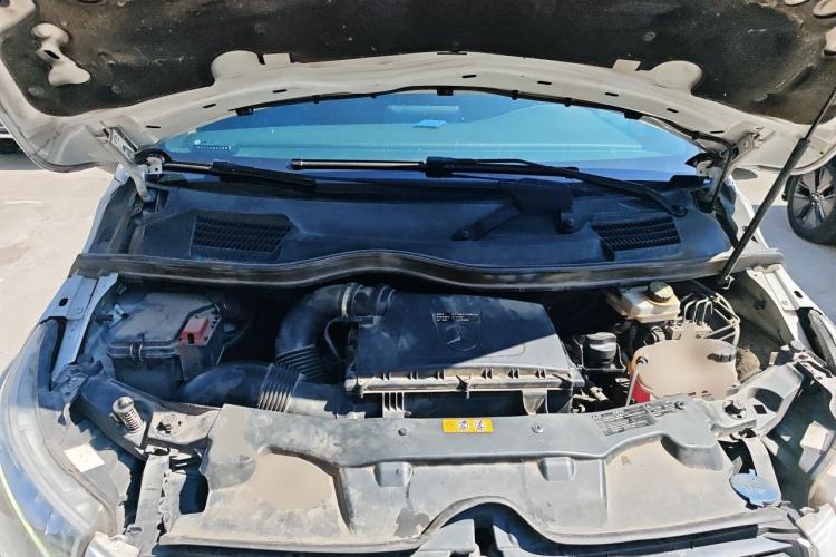 Used Mercedes-Benz V-Class 2018 V 260 AMG Sport Edition China VI Engine Bay