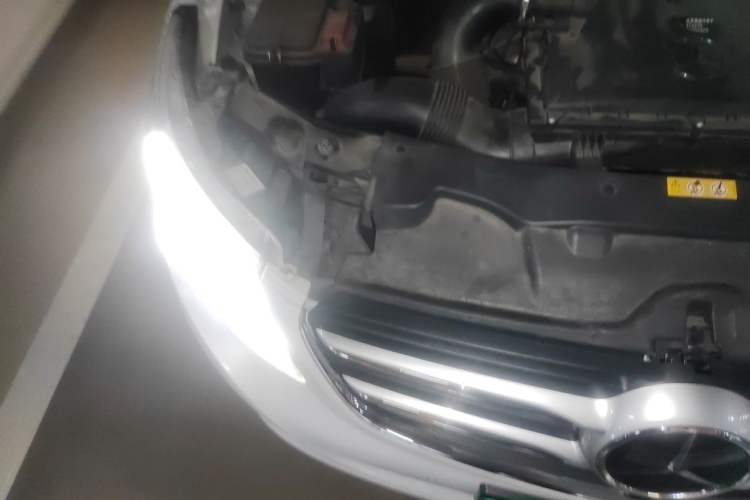 Used Mercedes-Benz V-Class 2018 V 260 L Prestige Extended Version China V Engine Bay Right