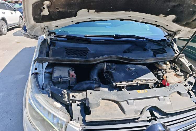 Used Mercedes-Benz V-Class 2018 V 260 AMG Sport Edition China VI Engine Bay Right