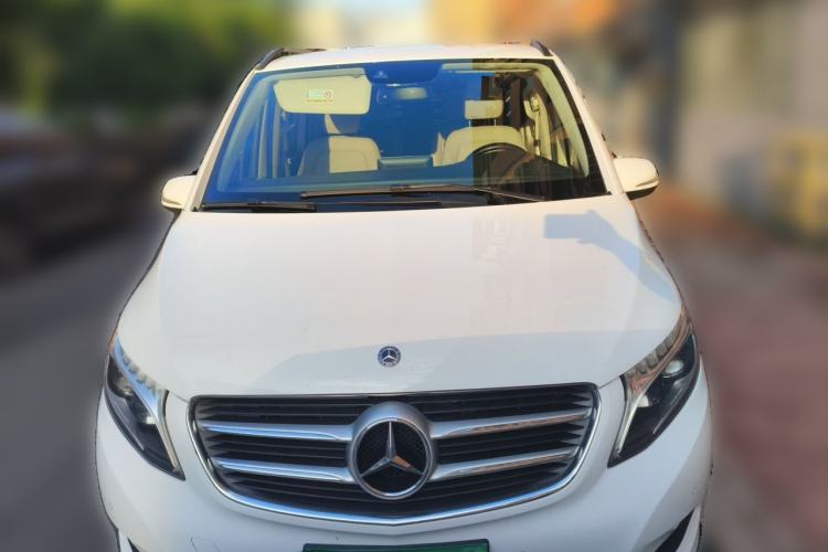 Used Mercedes-Benz V-Class 2018 V 260 Avantgarde Edition China VI Front