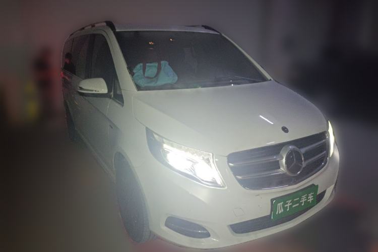 Used Mercedes-Benz V-Class 2018 V 260 Prestige Edition China VI Front Right 45 Deg