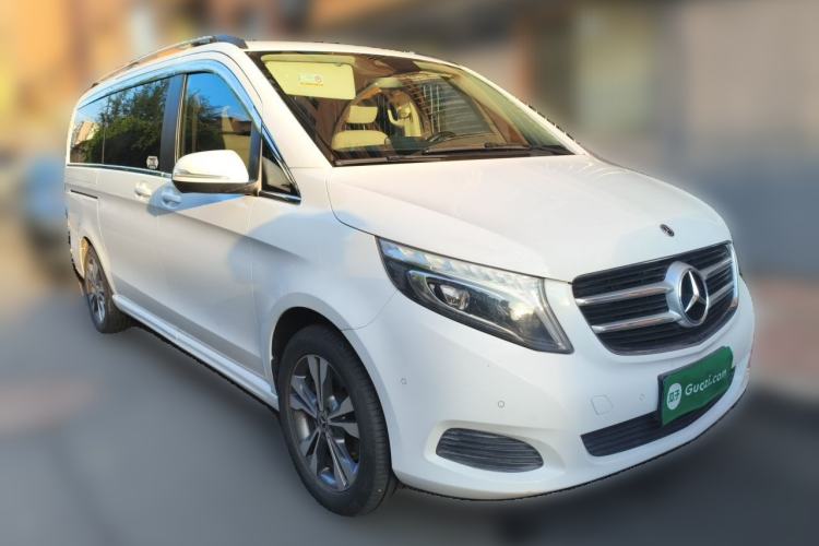 Used Mercedes-Benz V-Class 2018 V 260 Avantgarde Edition China VI Front Right 45 Deg