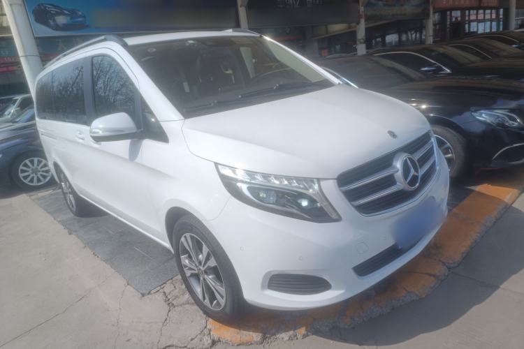 Used Mercedes-Benz V-Class 2018 V 260 Avantgarde Edition China V Front Right 45 Deg