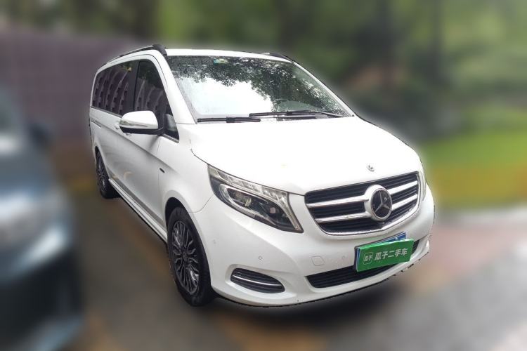 Used Mercedes-Benz V-Class 2018 V 260 Prestige Edition China VI Front Right 45 Deg