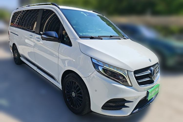 Used Mercedes-Benz V-Class 2018 V 260 AMG Sport Edition China VI Front Right 45 Deg