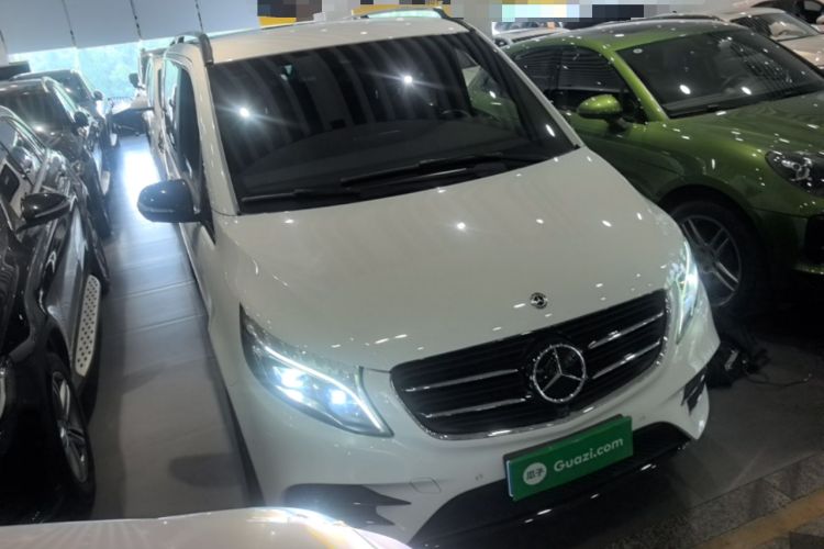 Used Mercedes-Benz V-Class 2018 V 260 Prestige Edition China VI Front Right 45 Deg