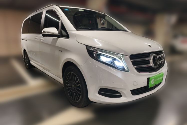 Used Mercedes-Benz V-Class 2018 V 260 Prestige Edition China VI Front Right 45 Deg