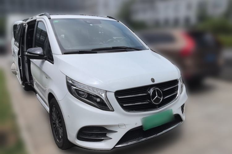 Used Mercedes-Benz V-Class 2018 V 260 AMG Sport Edition China V Emission Standard Front Right 45 Deg