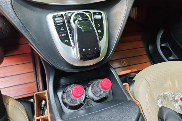 Used Mercedes-Benz V-Class 2018 V 260 L Prestige Extended Version China V Gear Lever
