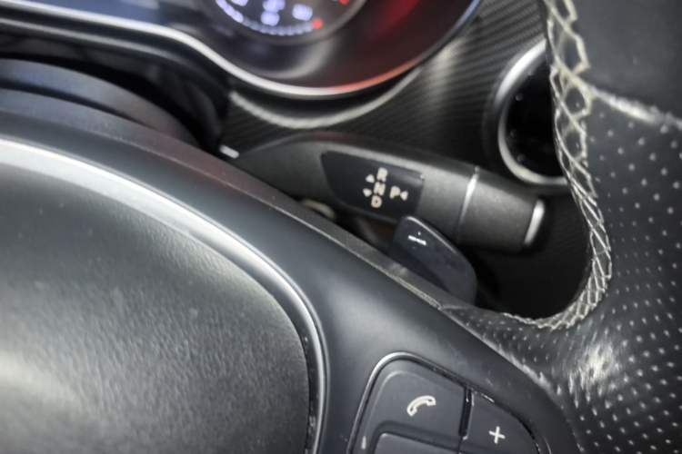 Used Mercedes-Benz V-Class 2018 V 260 Prestige Edition China VI Gear Lever