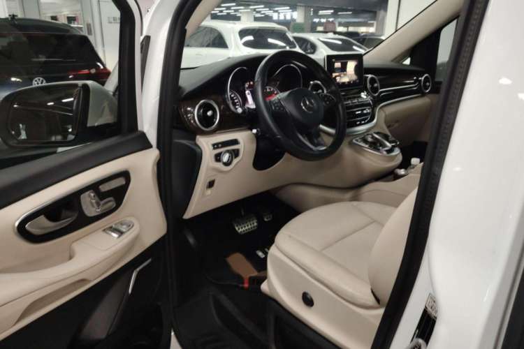 Used Mercedes-Benz V-Class 2018 V 260 L Prestige Extended Version China V Interior 1
