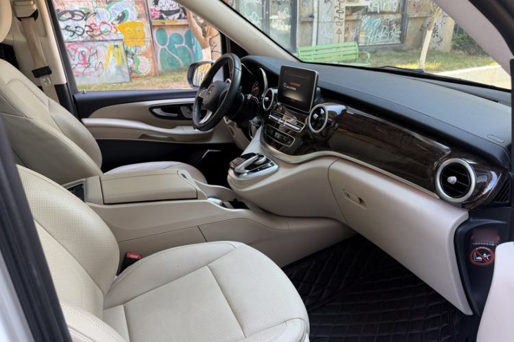 Used Mercedes-Benz V-Class 2018 V 260 Prestige Edition China V Interior 13
