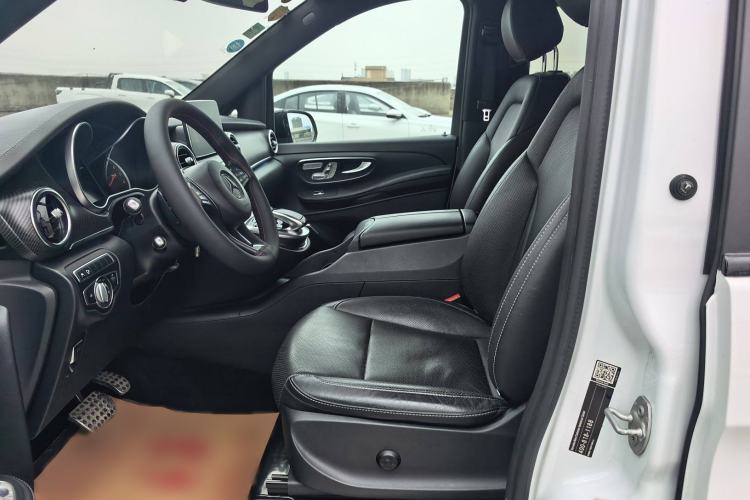 Used Mercedes-Benz V-Class 2018 V 260 AMG Sport Edition China VI Interior 2