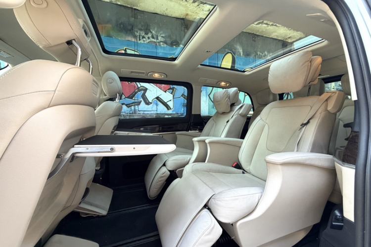 Used Mercedes-Benz V-Class 2018 V 260 Prestige Edition China V Interior 2