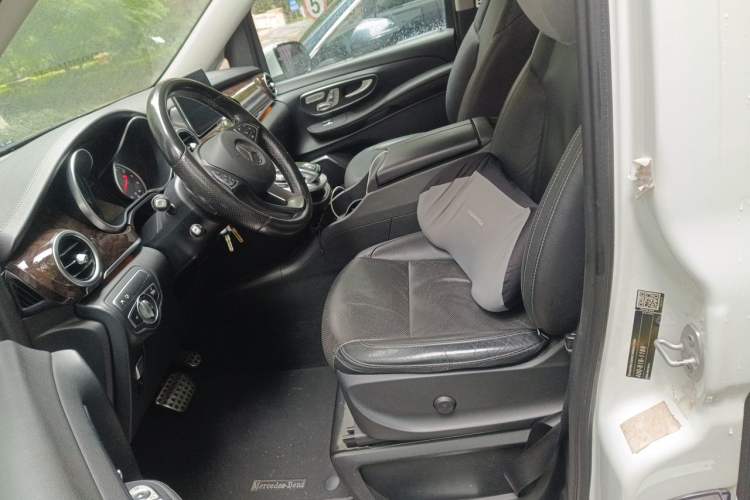 Used Mercedes-Benz V-Class 2018 V 260 Prestige Edition China VI Left Front Seat