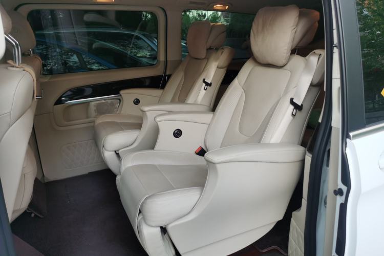 Used Mercedes-Benz V-Class 2018 V 260 L Prestige Extended Version China VI Left Rear Seat