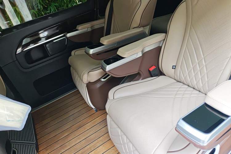 Used Mercedes-Benz V-Class 2018 V 260 L Prestige Extended Version China V Left Rear Seat