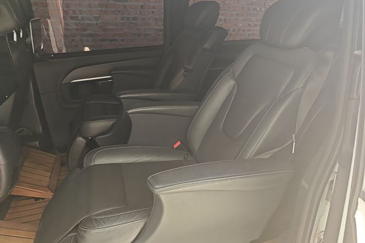 Used Mercedes-Benz V-Class 2018 V 260 Prestige Edition China V Left Rear Seat