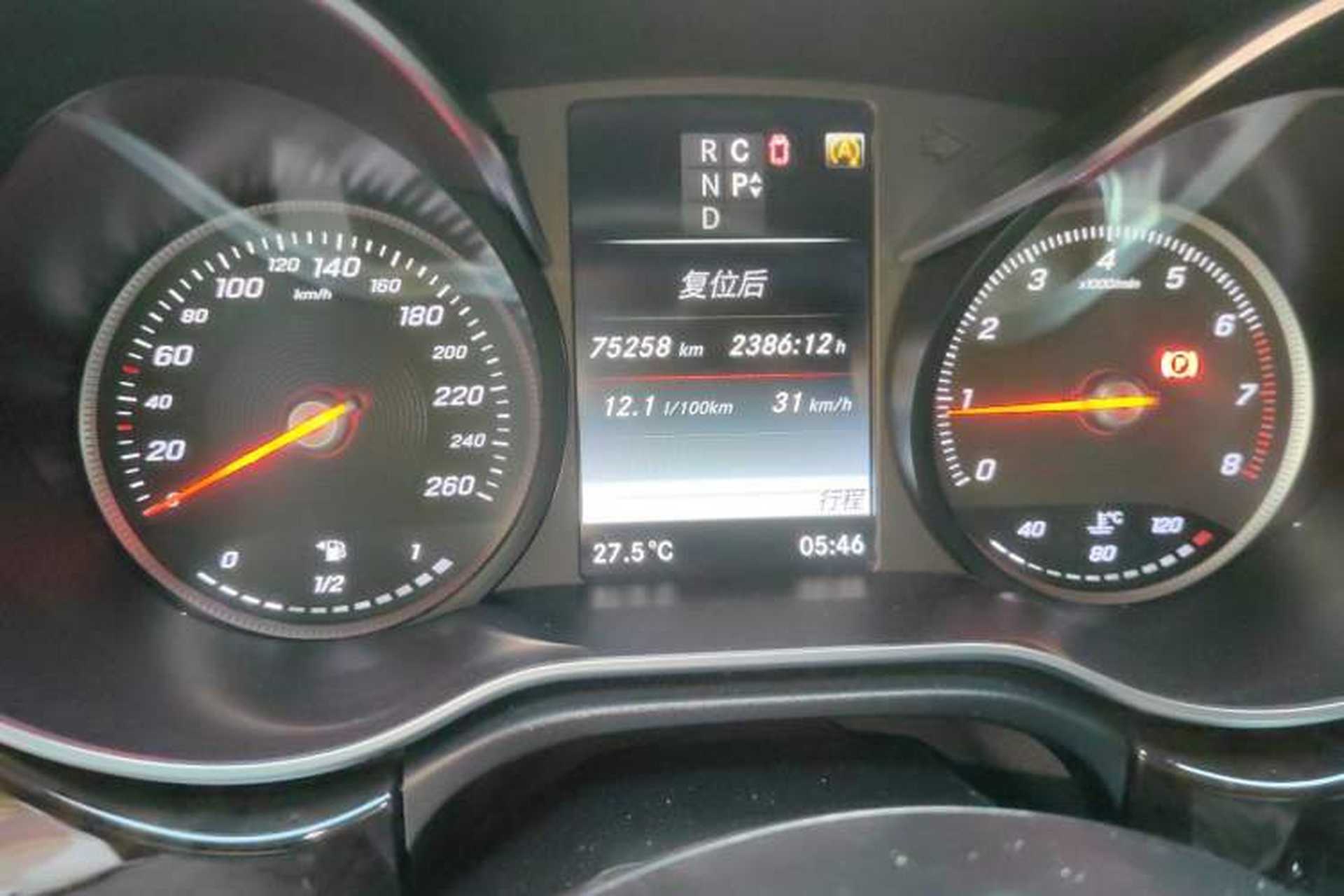 Used Mercedes-Benz V-Class 2018 V 260 Prestige Edition China V Odometer Close Up