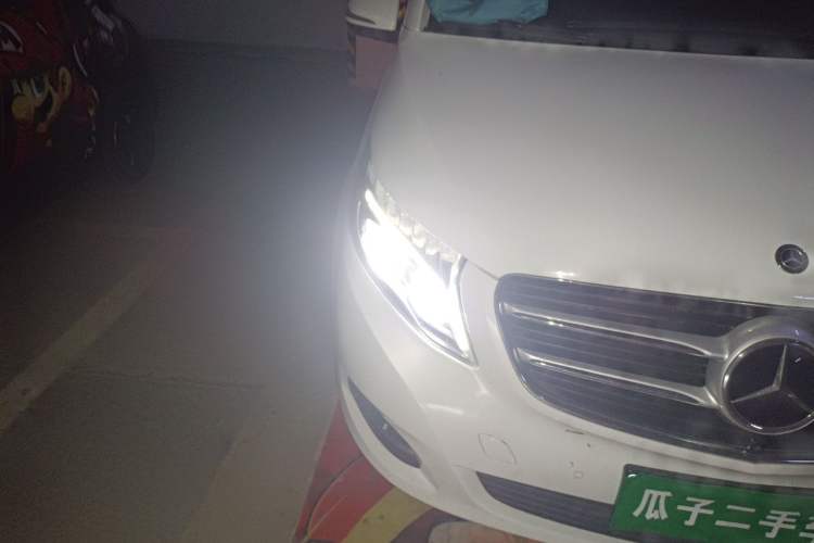Used Mercedes-Benz V-Class 2018 V 260 Prestige Edition China VI Right Front Headlight
