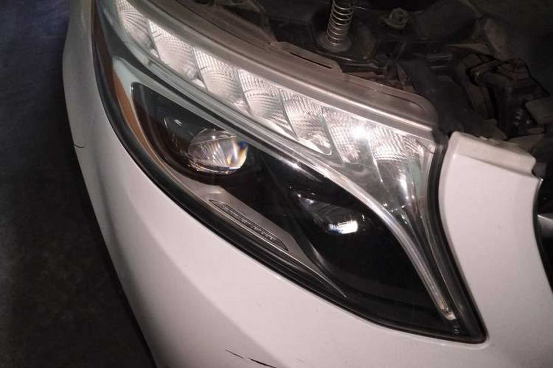 Used Mercedes-Benz V-Class 2018 V 260 Avantgarde Edition China V Right Front Headlight