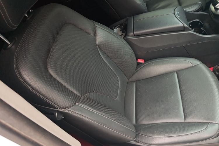 Used Mercedes-Benz V-Class 2018 V 260 Prestige Edition China V Right Front Seat
