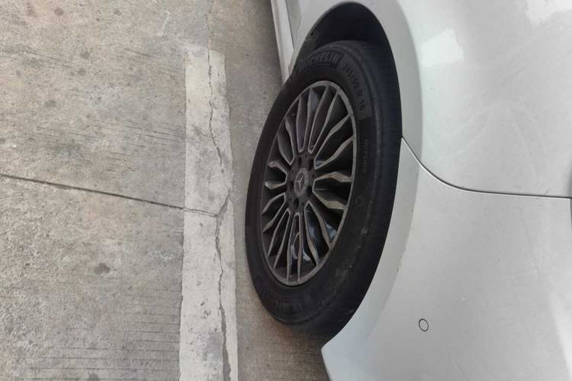 Used Mercedes-Benz V-Class 2018 V 260 Prestige Edition China V Right Front Wheel Hub