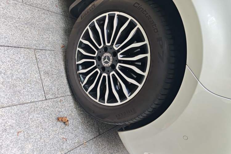 Used Mercedes-Benz V-Class 2018 V 260 L Prestige Extended Version China V Right Front Wheel Hub