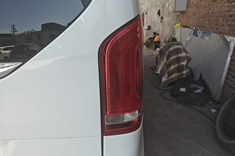 Used Mercedes-Benz V-Class 2018 V 260 Prestige Edition China V Right Rear Taillight