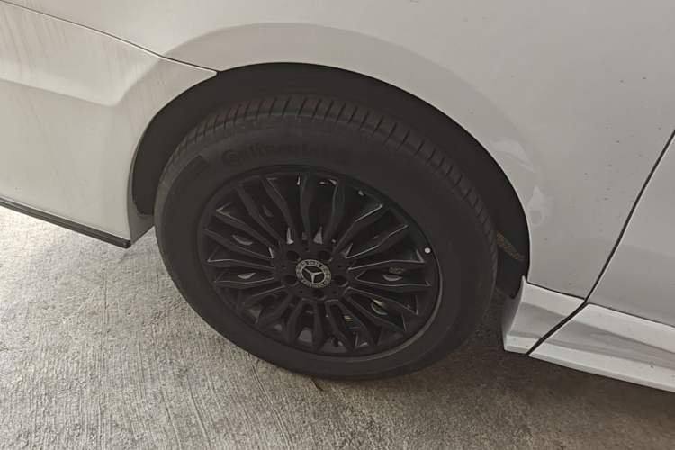 Used Mercedes-Benz V-Class 2018 V 260 Prestige Edition China V Right Rear Wheel Hub