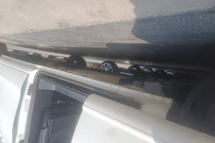 Used Mercedes-Benz V-Class 2018 V 260 Avantgarde Edition China V Right Side Sill