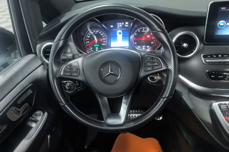 Used Mercedes-Benz V-Class 2018 V 260 Prestige Edition China VI Steering Wheel