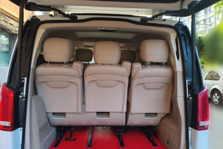 Used Mercedes-Benz V-Class 2018 V 260 Avantgarde Edition China VI Trunk